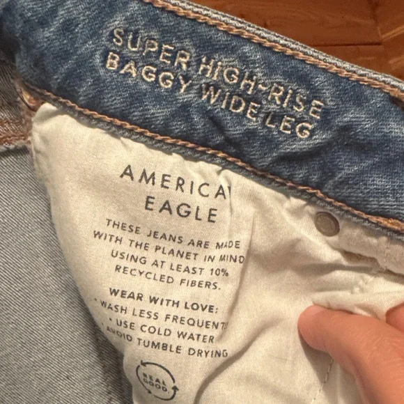 American Eagle Super high Rise baggy Wide Leg Jeans w cargo pockets - Picture 10 of 10